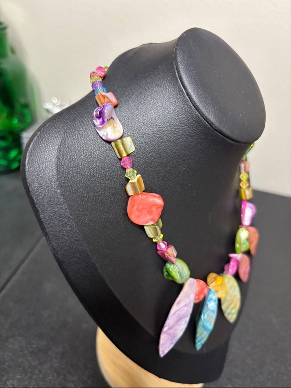 1980’s Multi Color Abalone Shell VTG Beach Boho Resort Necklace - Picture 5 of 8